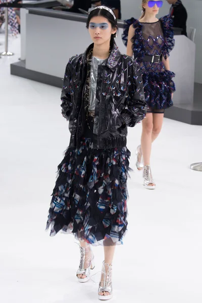 Look 35